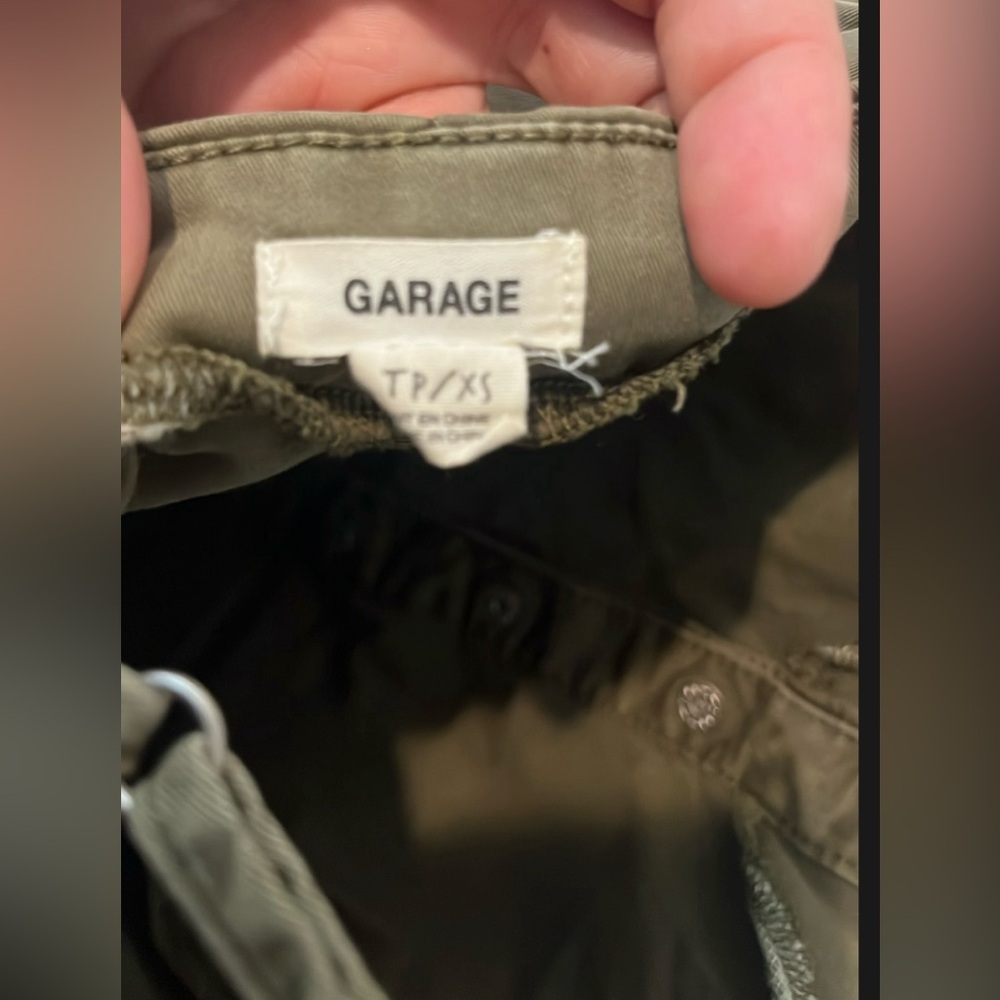 Garage Romper XS - Picture 4 of 4